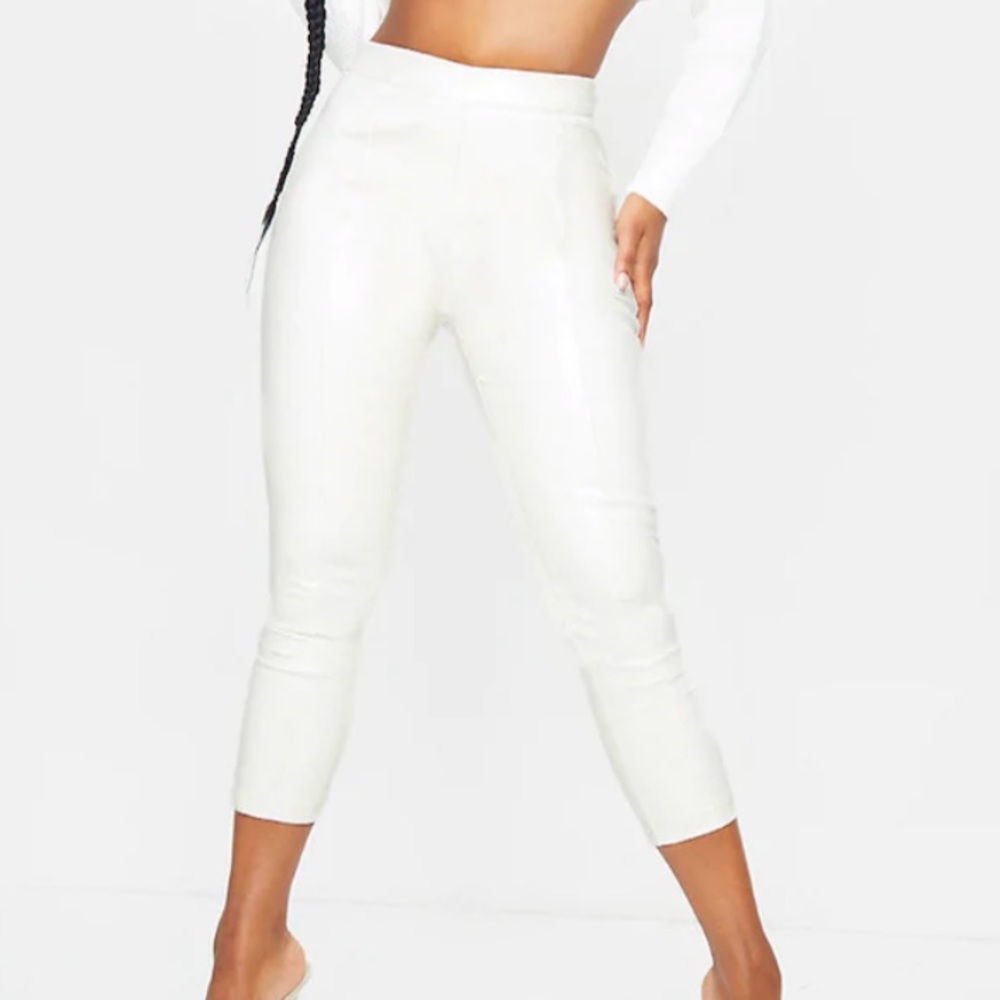 Faux leather cropped skinny pants